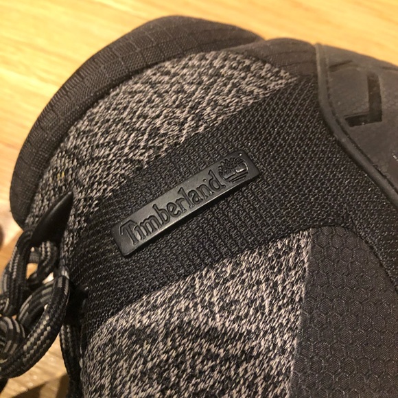 Timberland hiking shoes size 8.5 - Picture 2 of 3